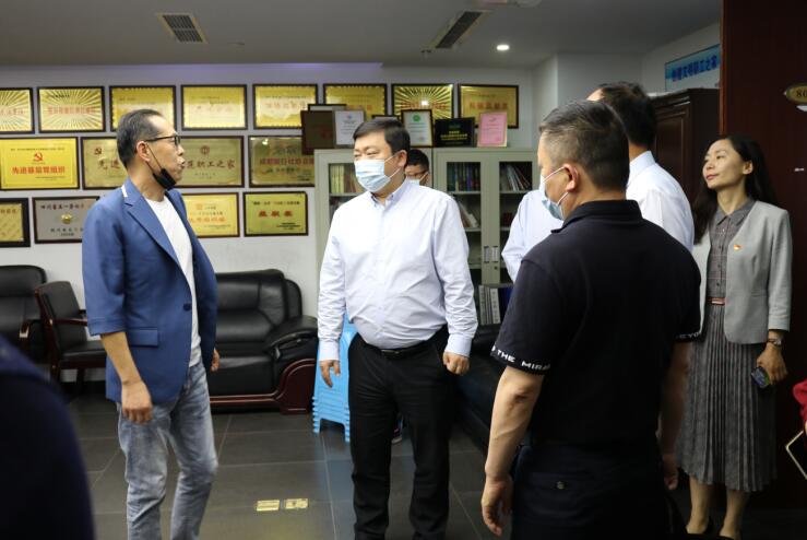 集团辅导率队赴各子公司调研领导工作