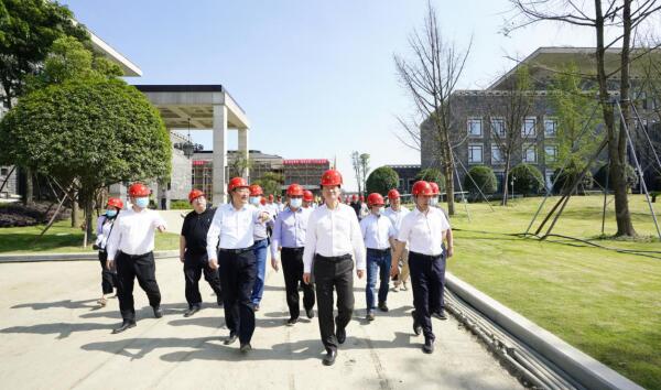 奋战27天 篡夺“一号工程”建设首胜 ——尊龙集团官网集团现场调研督导金牛宾馆改（扩）建工程侧记