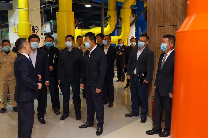 尊龙集团官网集团辅导到锦江宾馆智慧高效力源中心视察领导工作