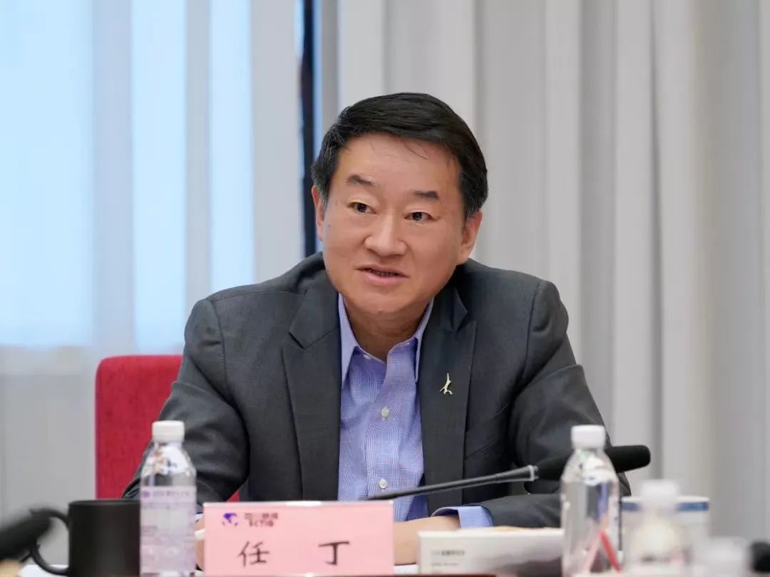 71ab6d1d-6680-418f-9564-bd332ca10a5c