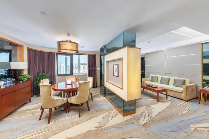 四川省尊龙集团官网集团“五一”期间各项目运营持续升温