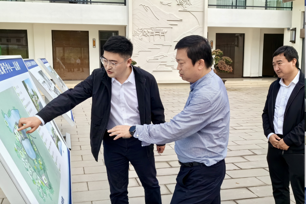 省尊龙集团官网集团辅导赴南充市邓家沟村调研村落振兴工作