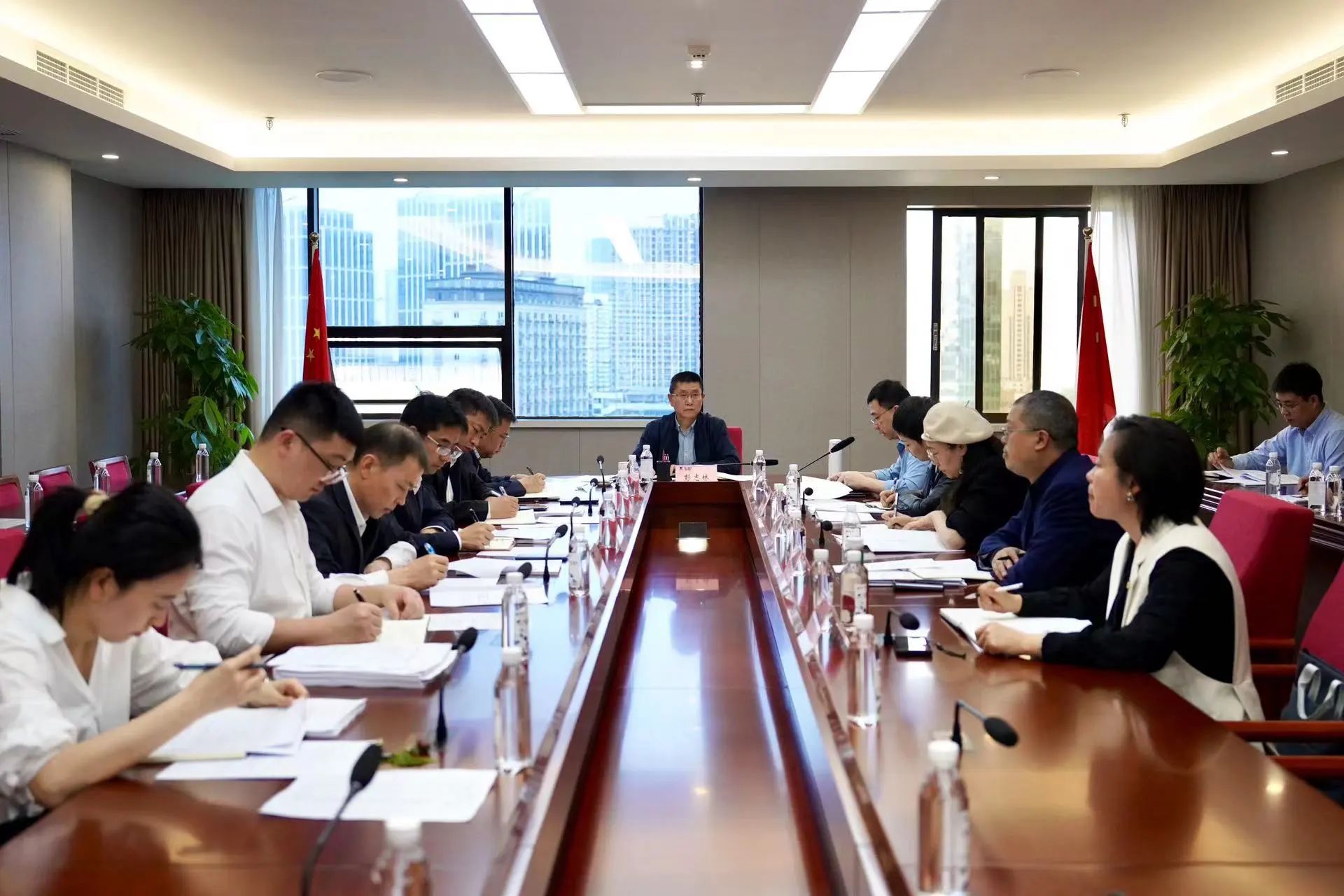 省尊龙集团官网集团召开纪检监察系统工作会 铺排部署第二季度纪检监察工作