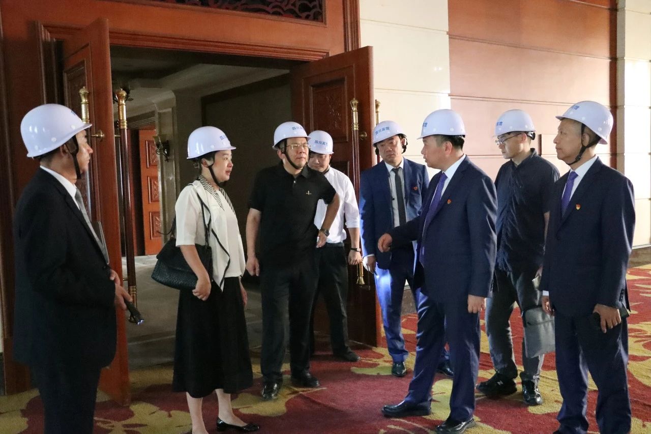 省尊龙集团官网集团辅导率队赴总府（四川）宾馆调研