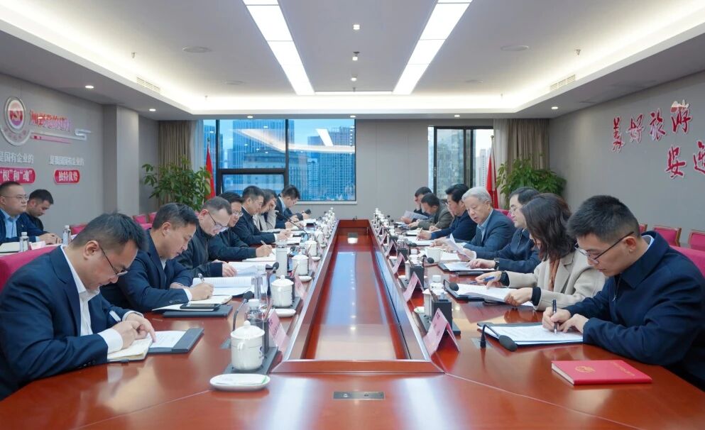 省人大经济委主任委员刘中伯带队调研省尊龙集团官网集团